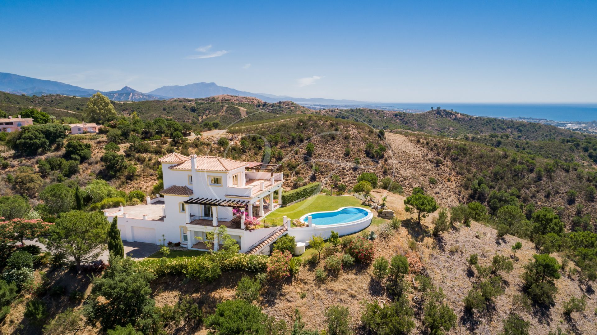 Villa zu verkaufen in Los Reales - Sierra Estepona