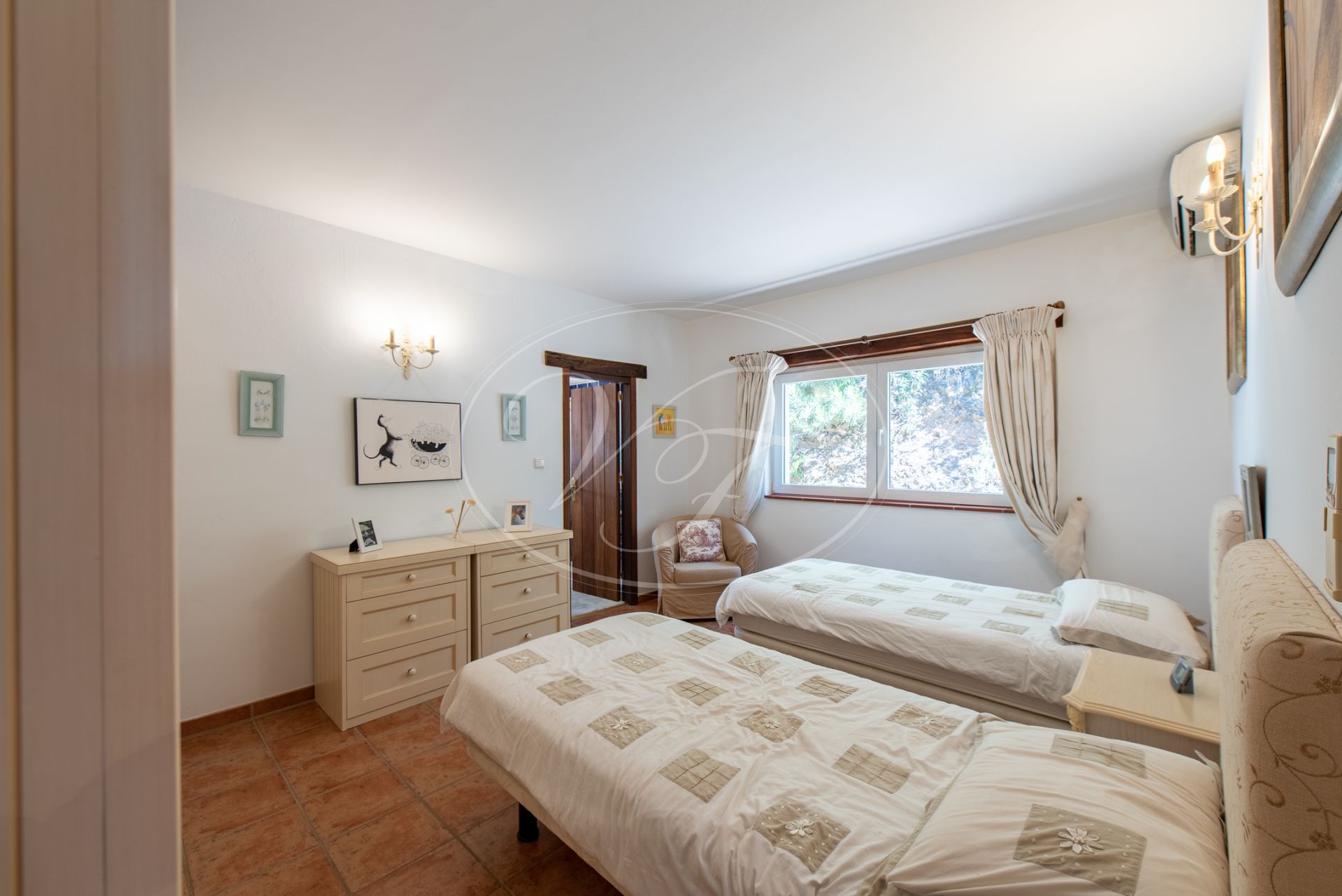 Country House for sale in Casares