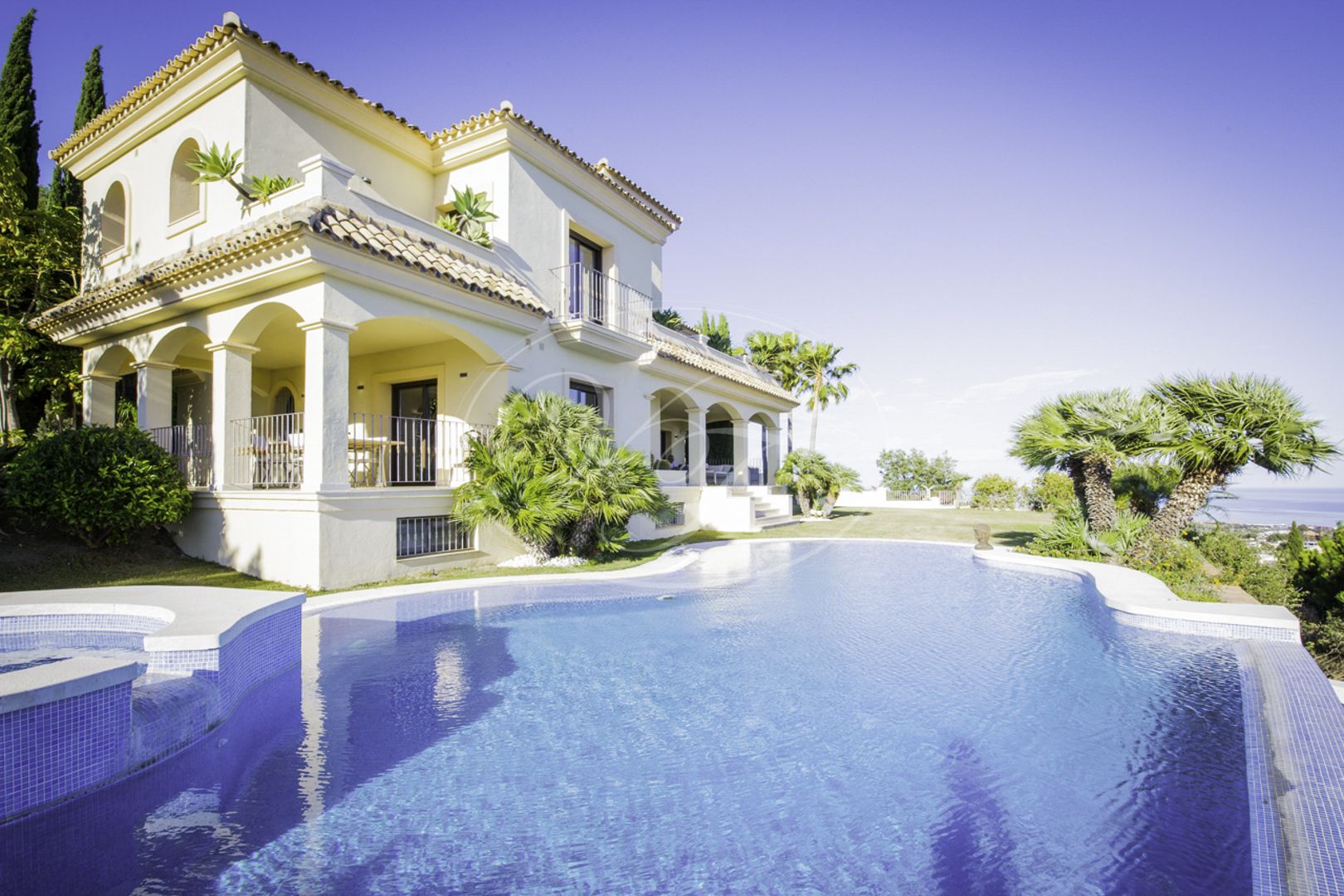 Casa de Campo en venta en Estepona