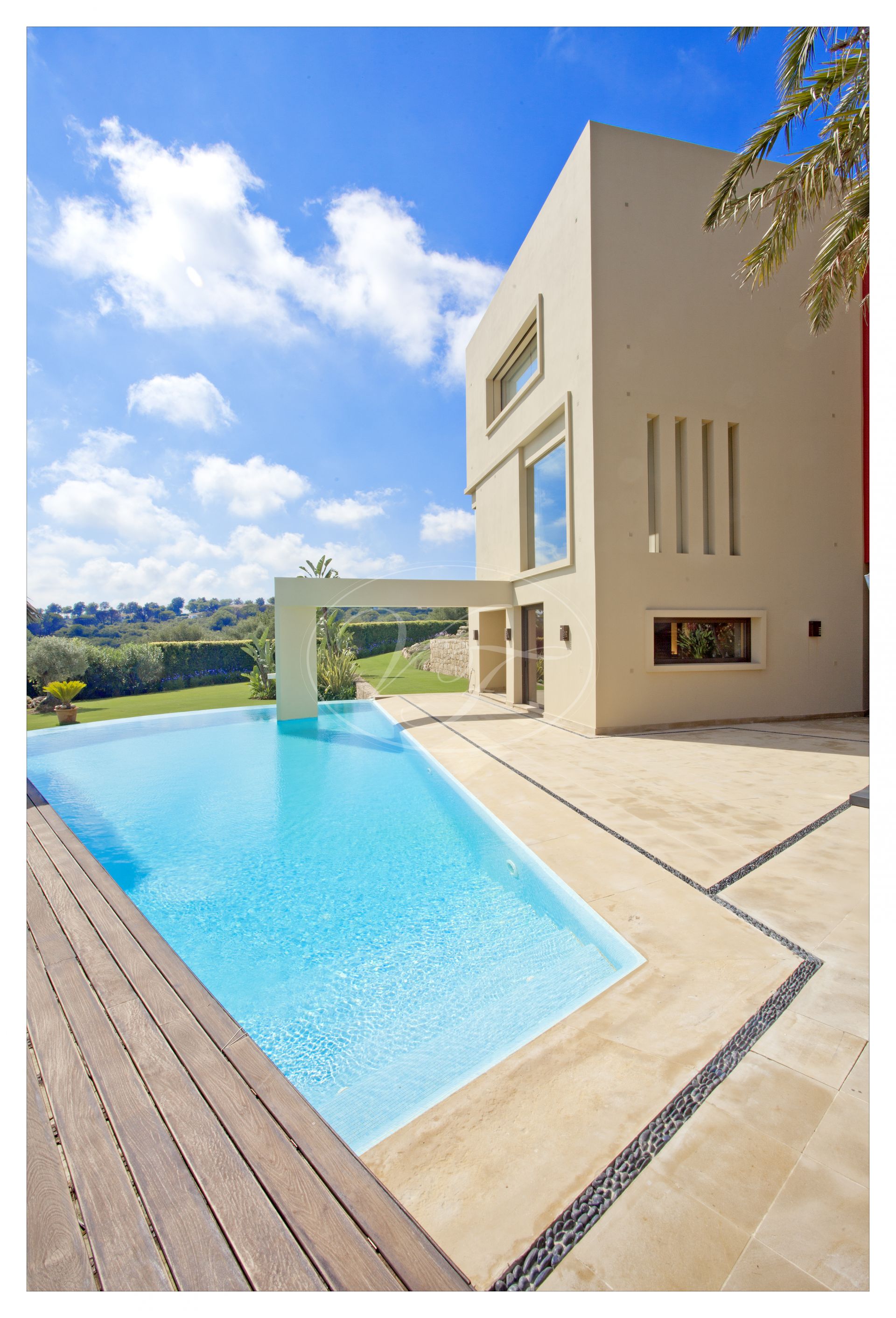 Villa for sale in La Reserva, Sotogrande