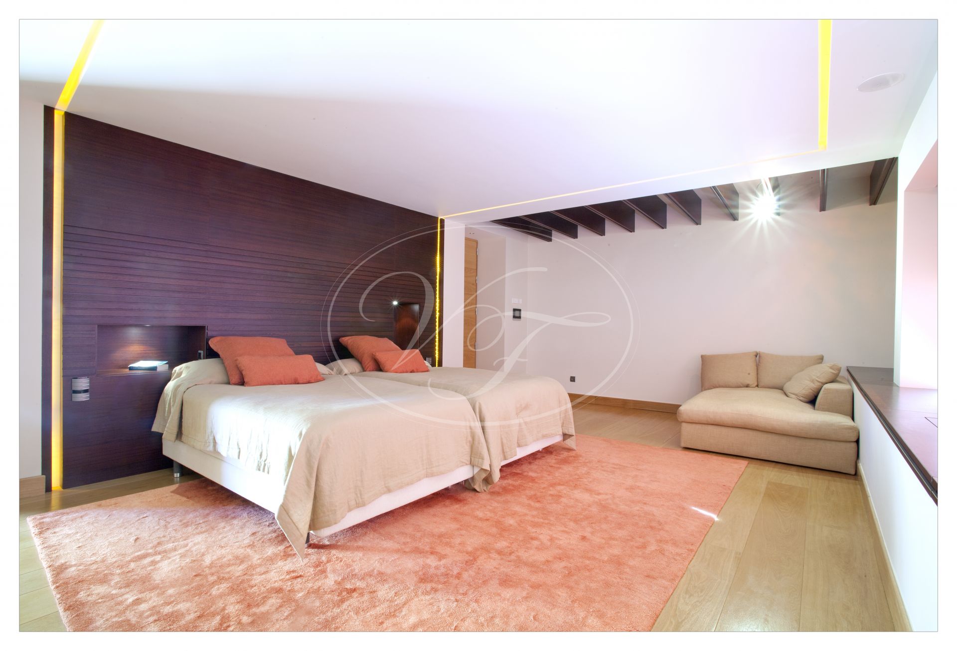 Villa for sale in La Reserva, Sotogrande