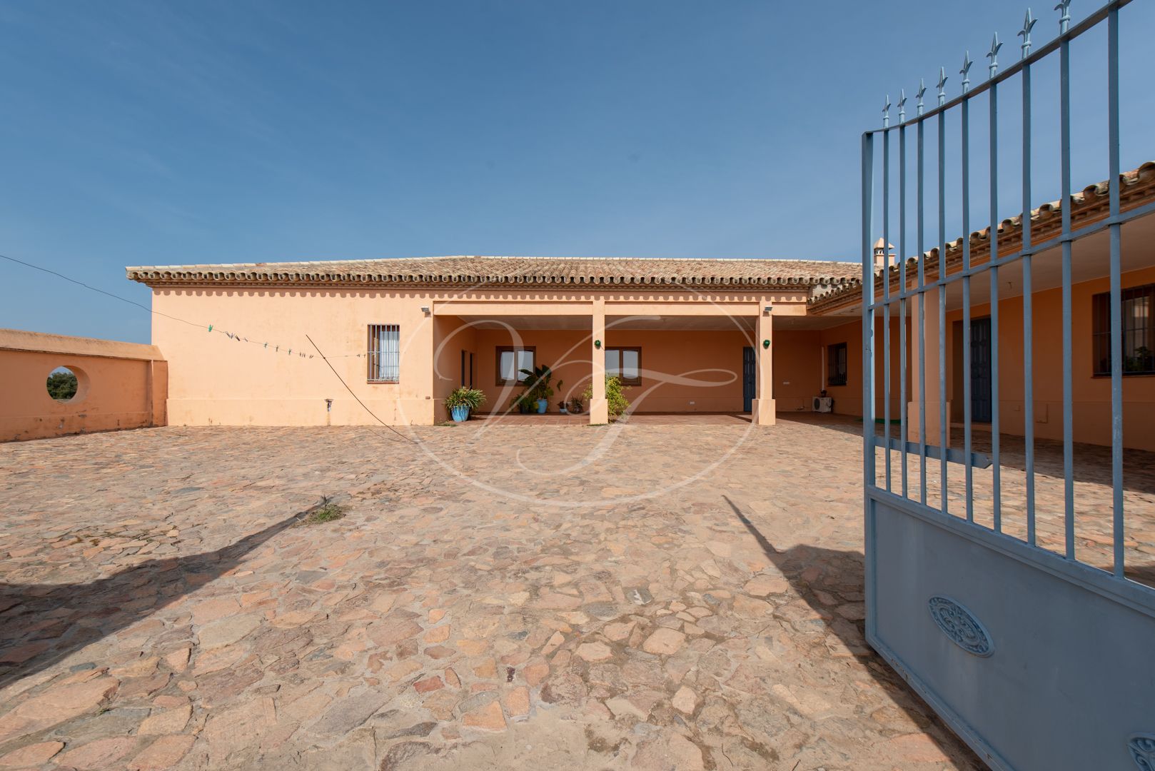 Estate for sale in Seville