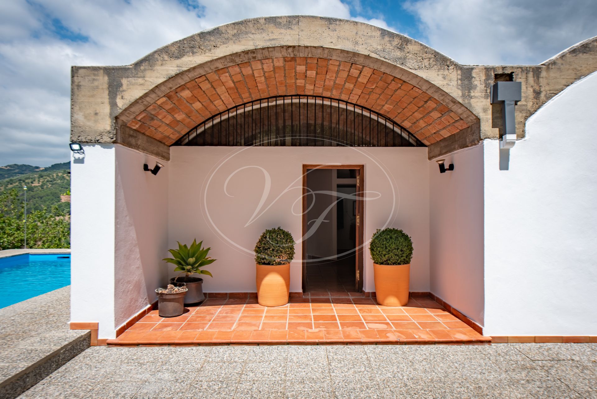 Estate for sale in Casares