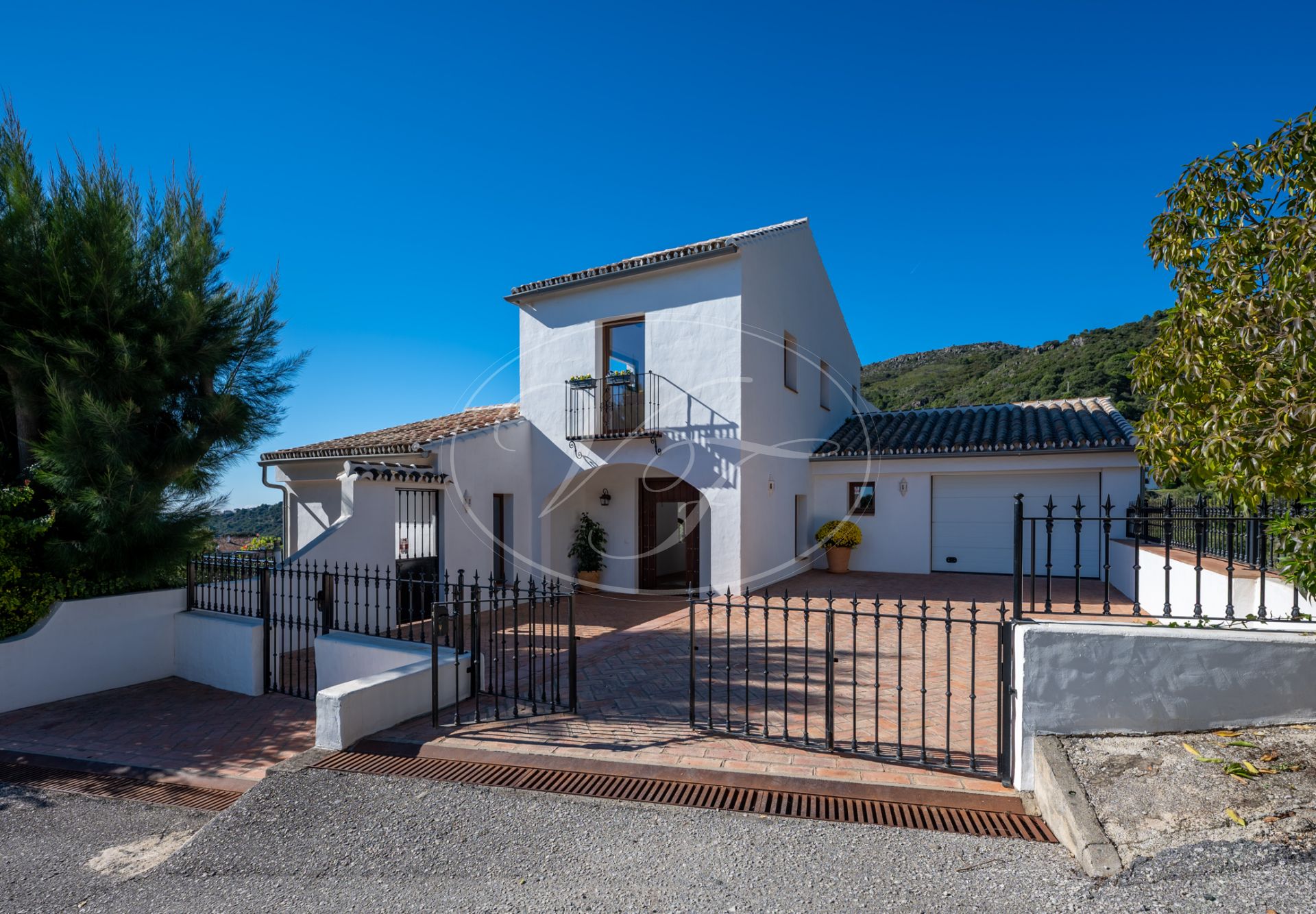 Country House for sale in Casares