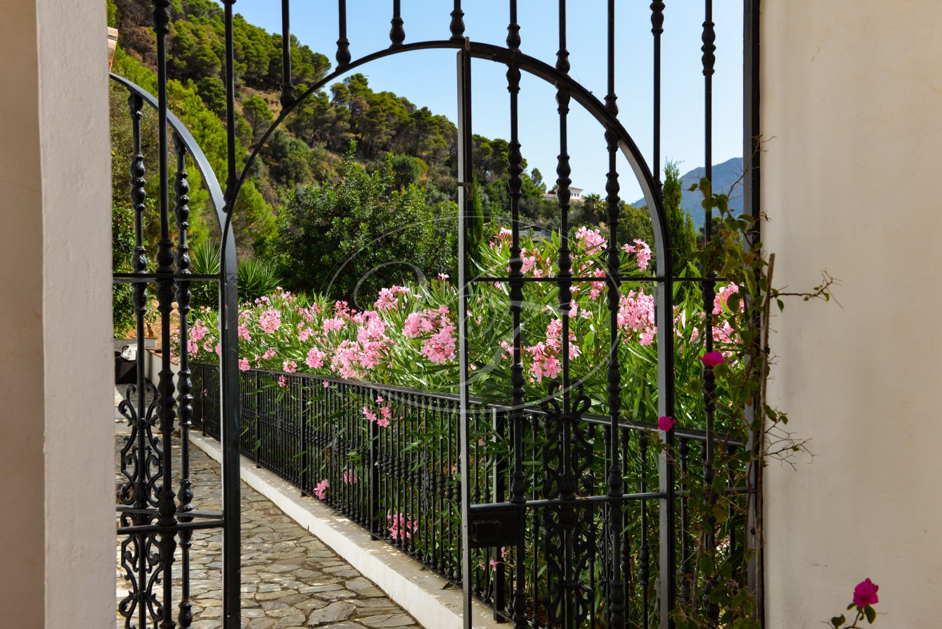 Country House for sale in Casares