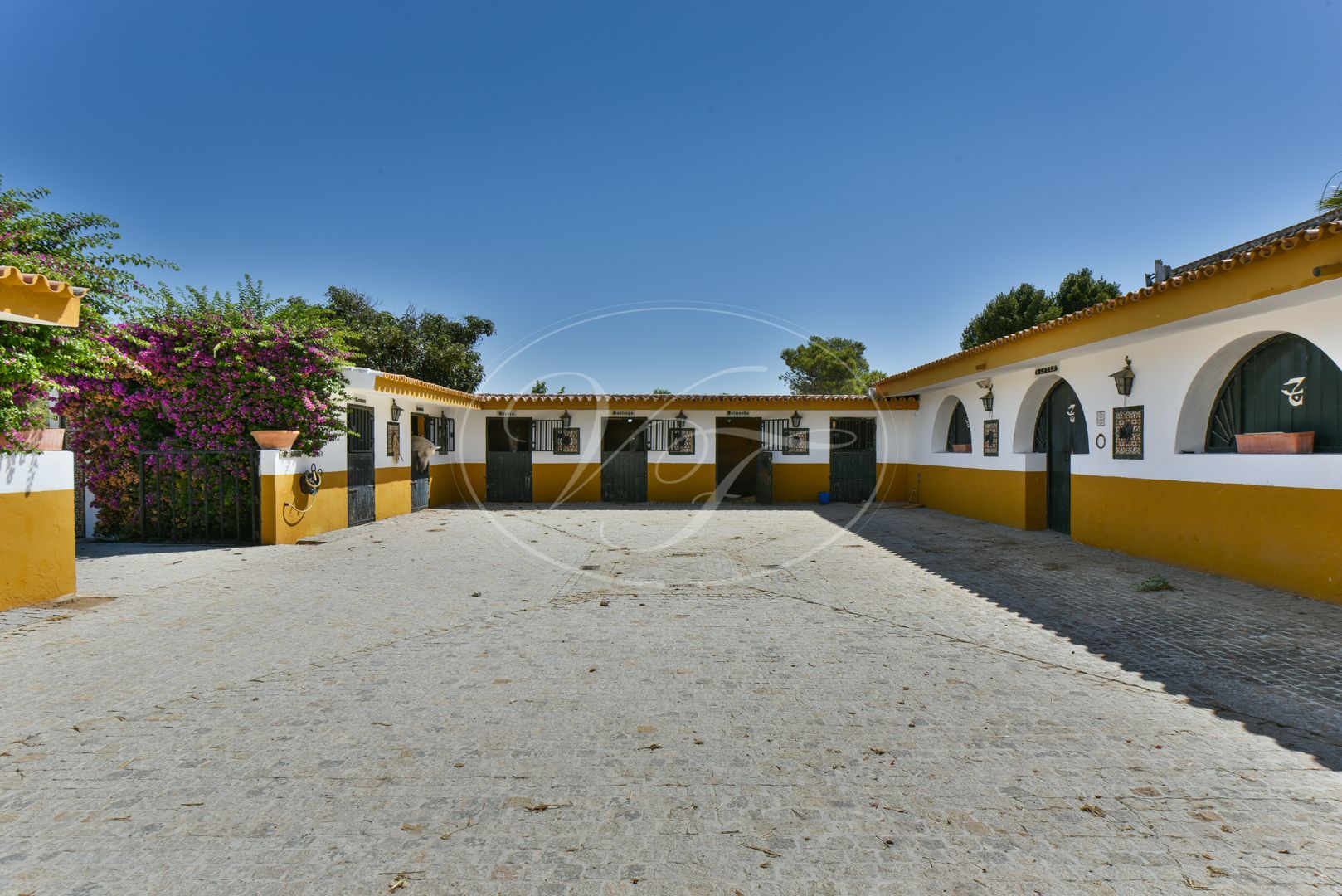 Estate for sale in Seville