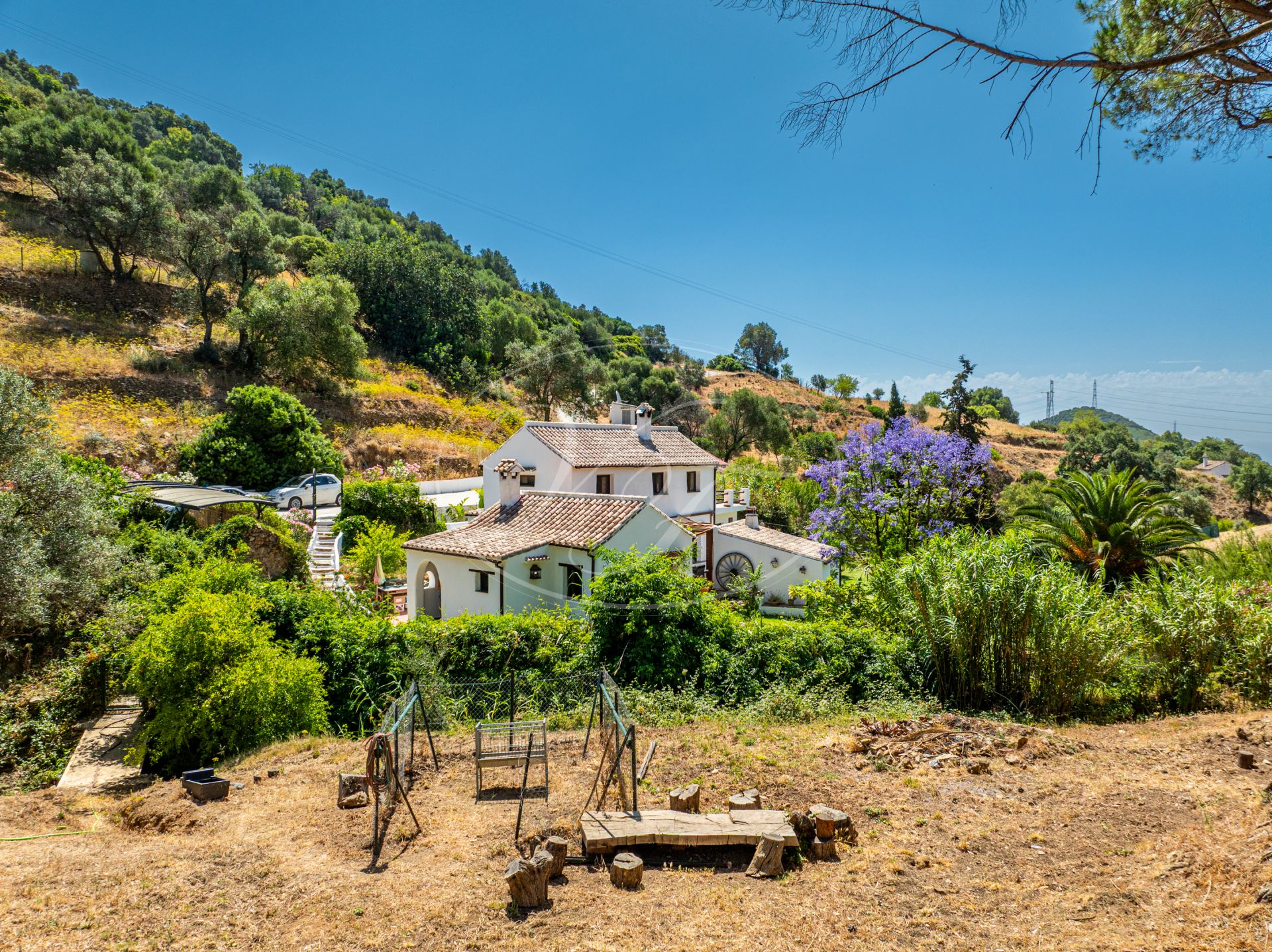 Finca for sale in Casares