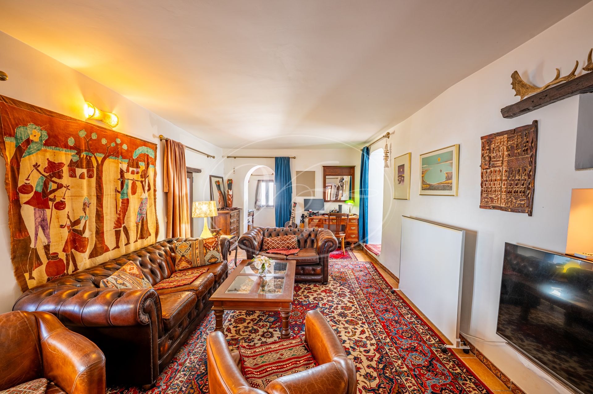 Finca for sale in Casares