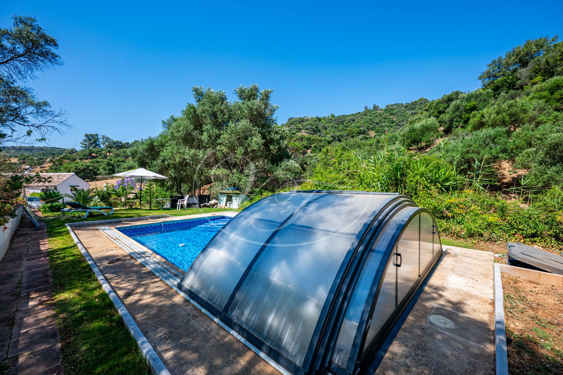 Finca for sale in Casares