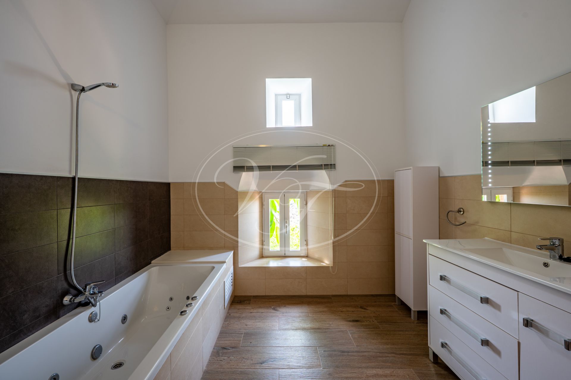 Estate for sale in Montoro