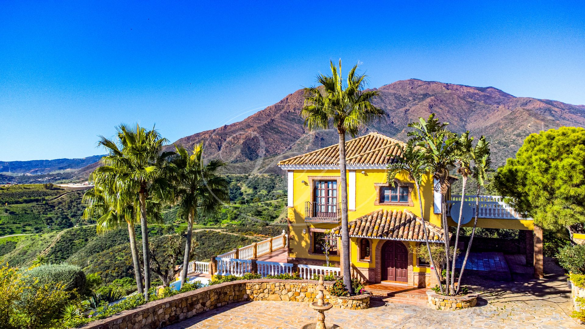 Casa de Campo en venta en Estepona