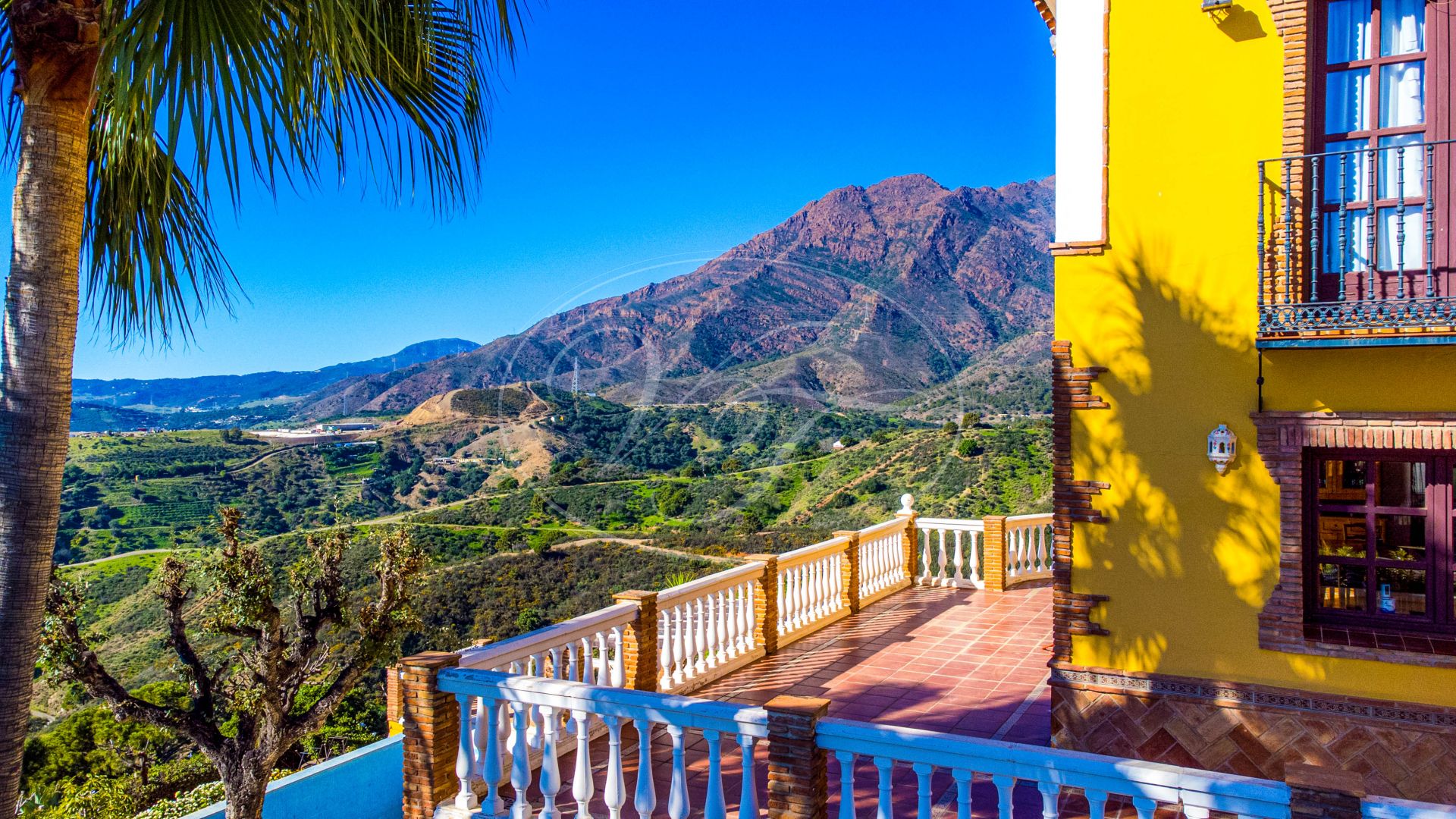 Casa de Campo en venta en Estepona