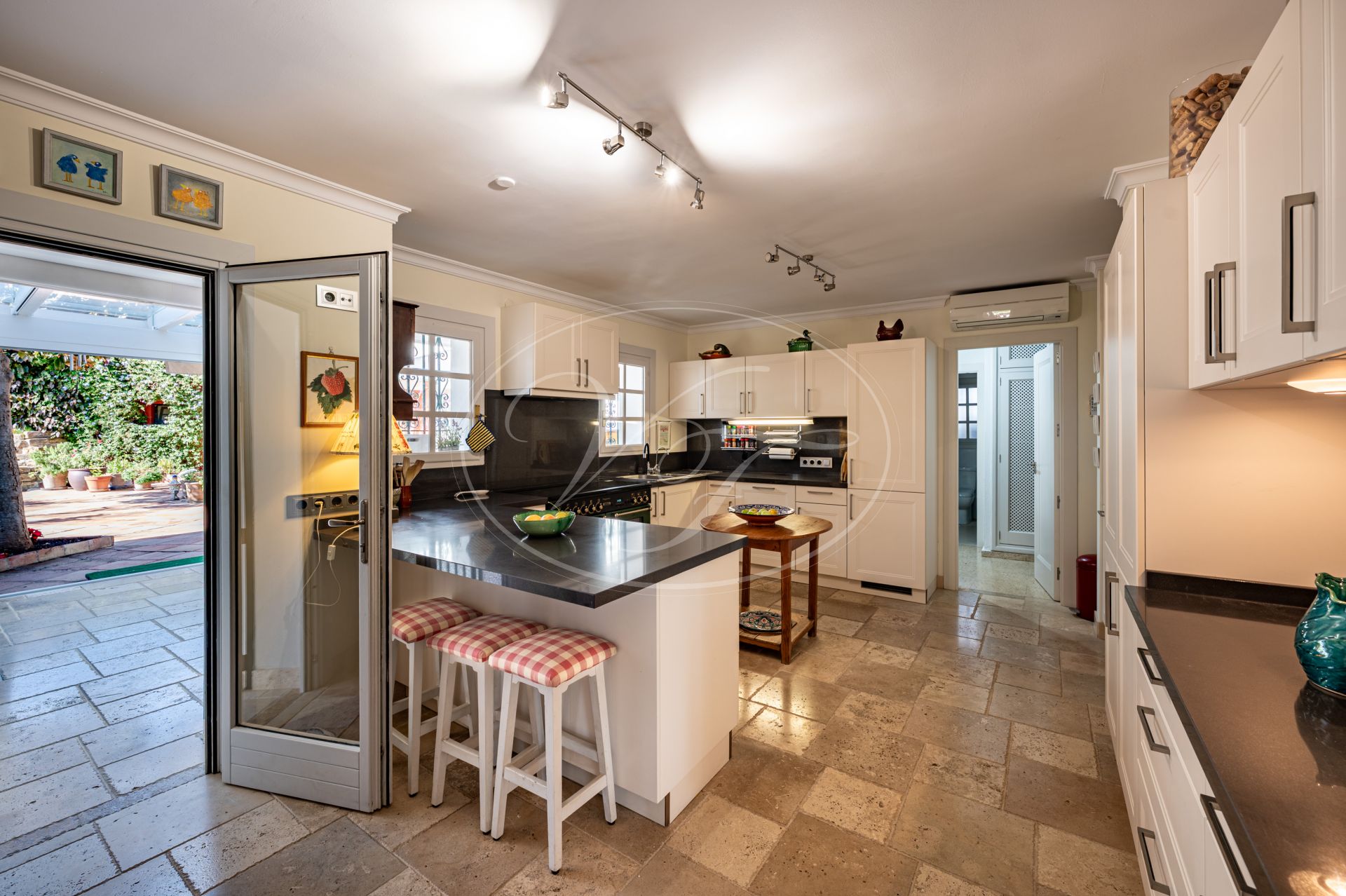 Landhaus zu verkaufen in Los Reales - Sierra Estepona, Altos de Estepona