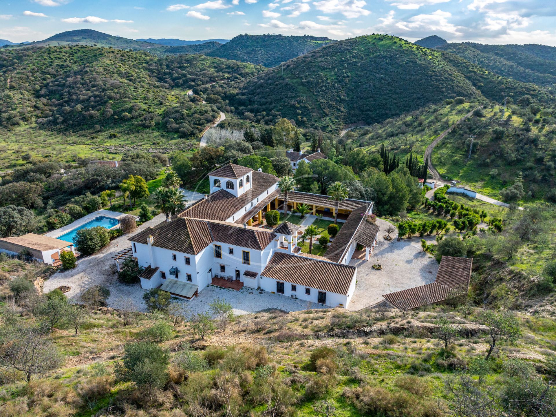 Cortijo for sale in Malaga