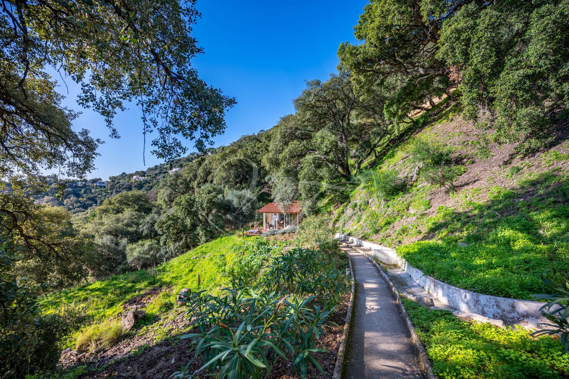 Country House for sale in Casares