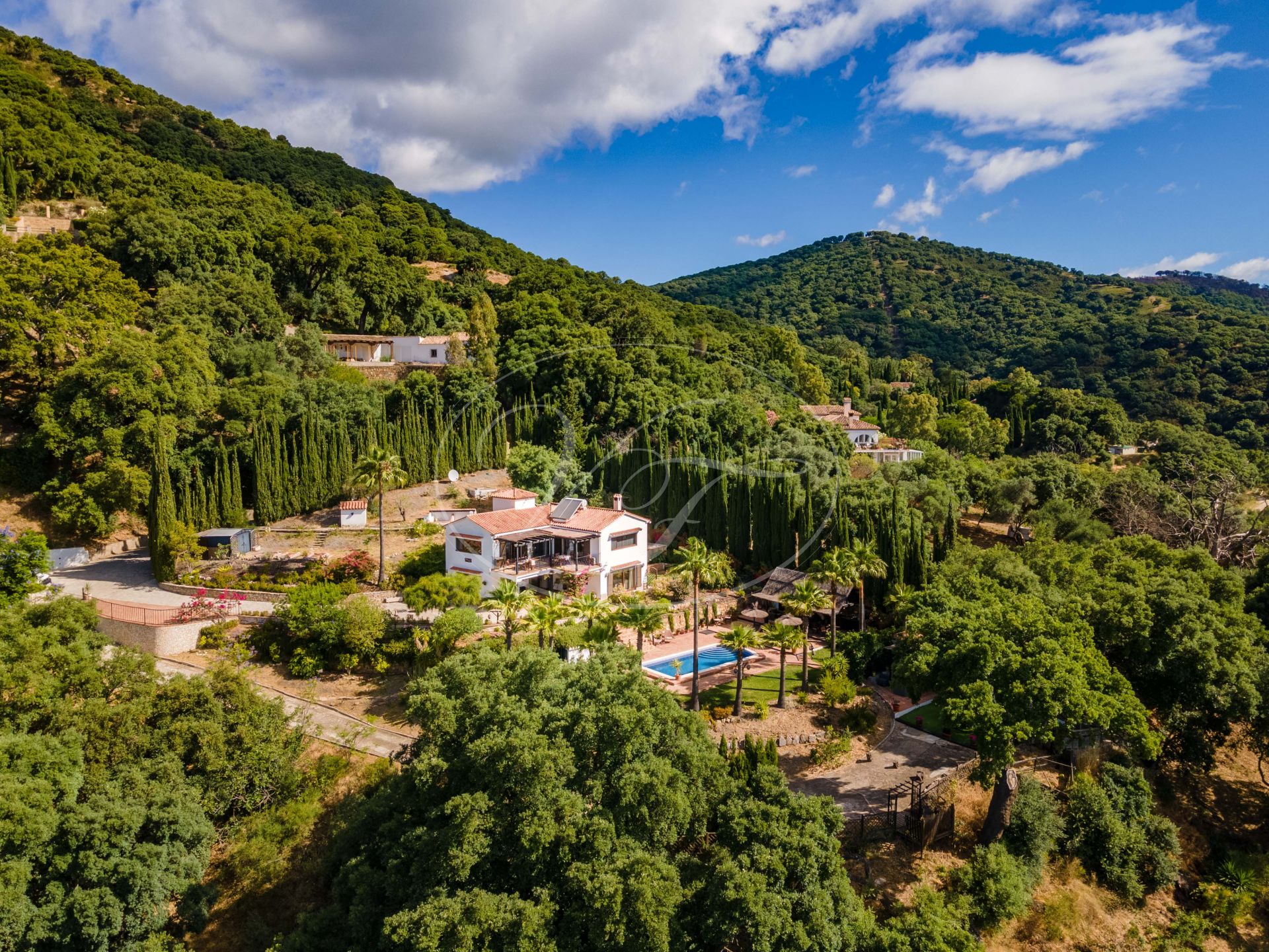 Country House for sale in Casares