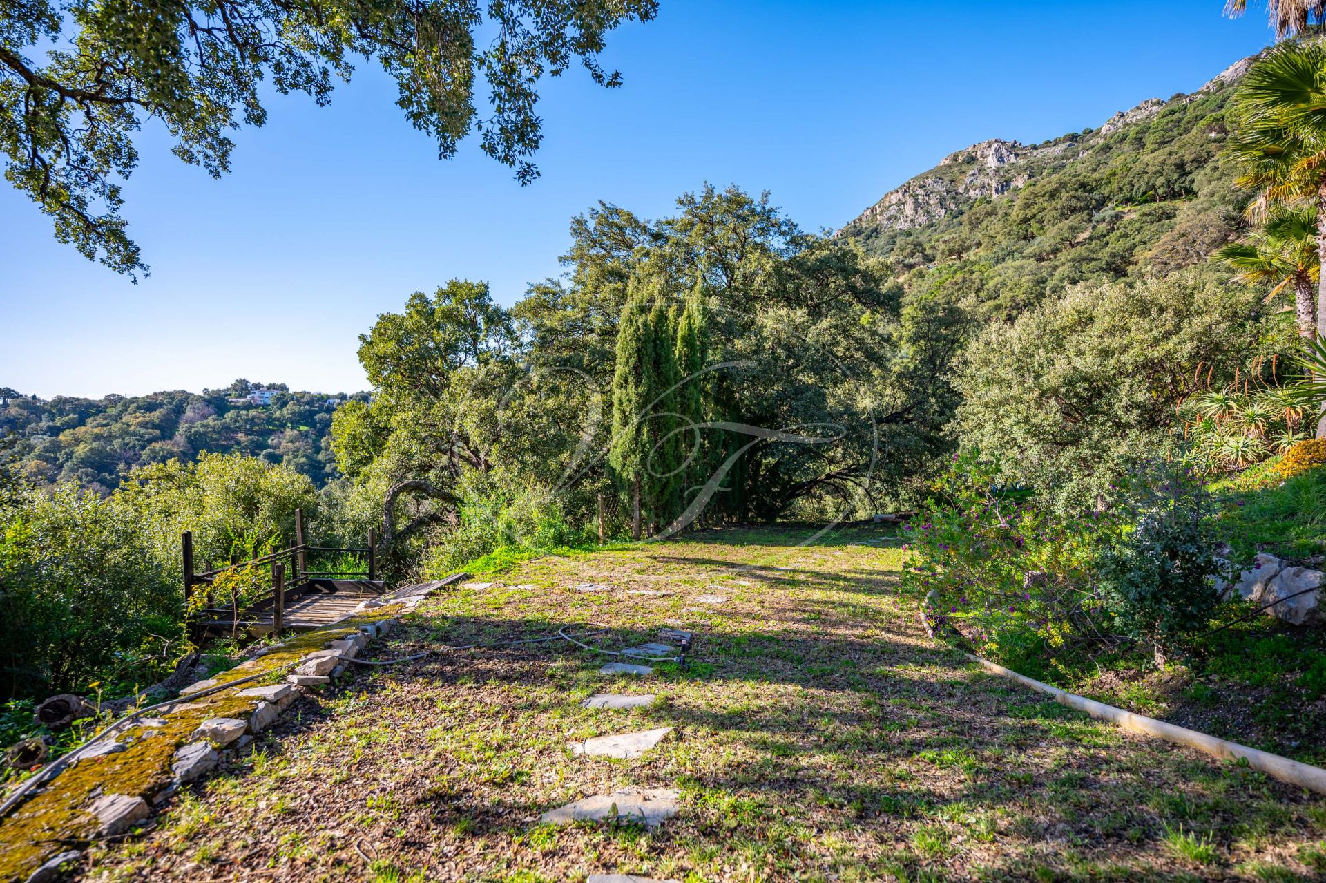 Country House for sale in Casares