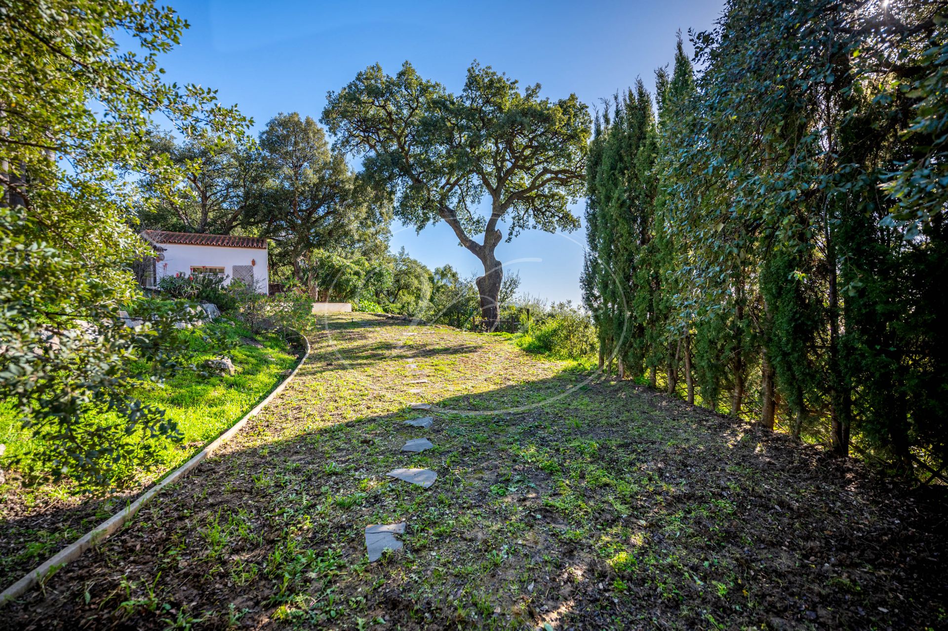 Country House for sale in Casares