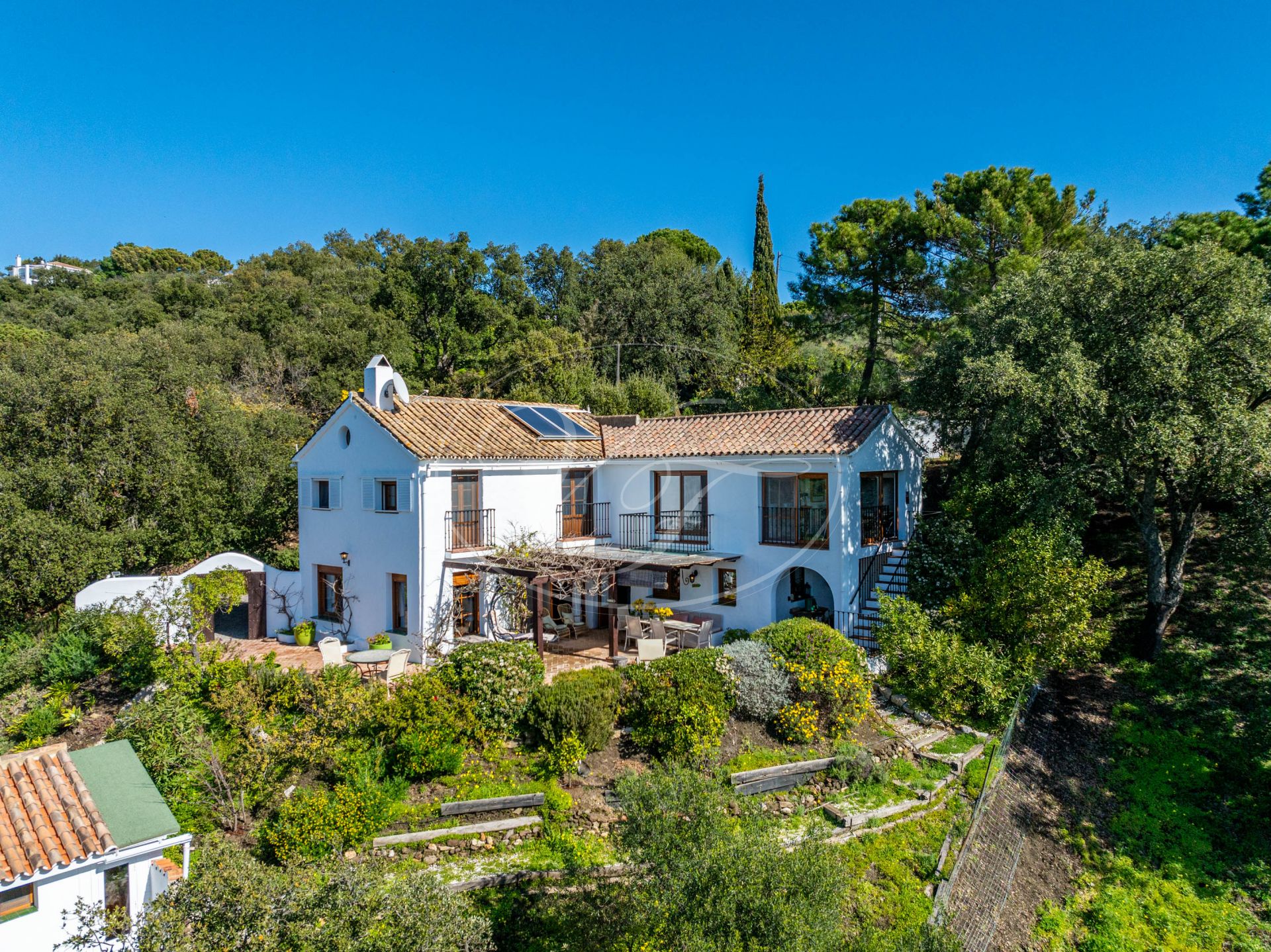 Country House for sale in Casares Montaña