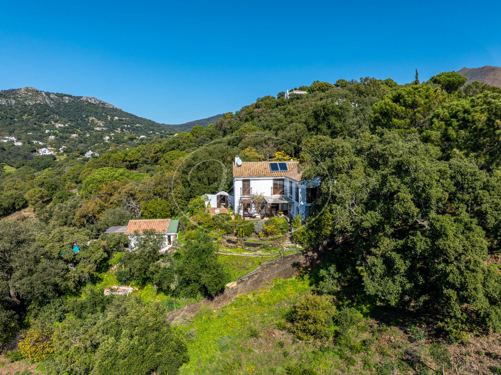 Country House for sale in Casares Montaña