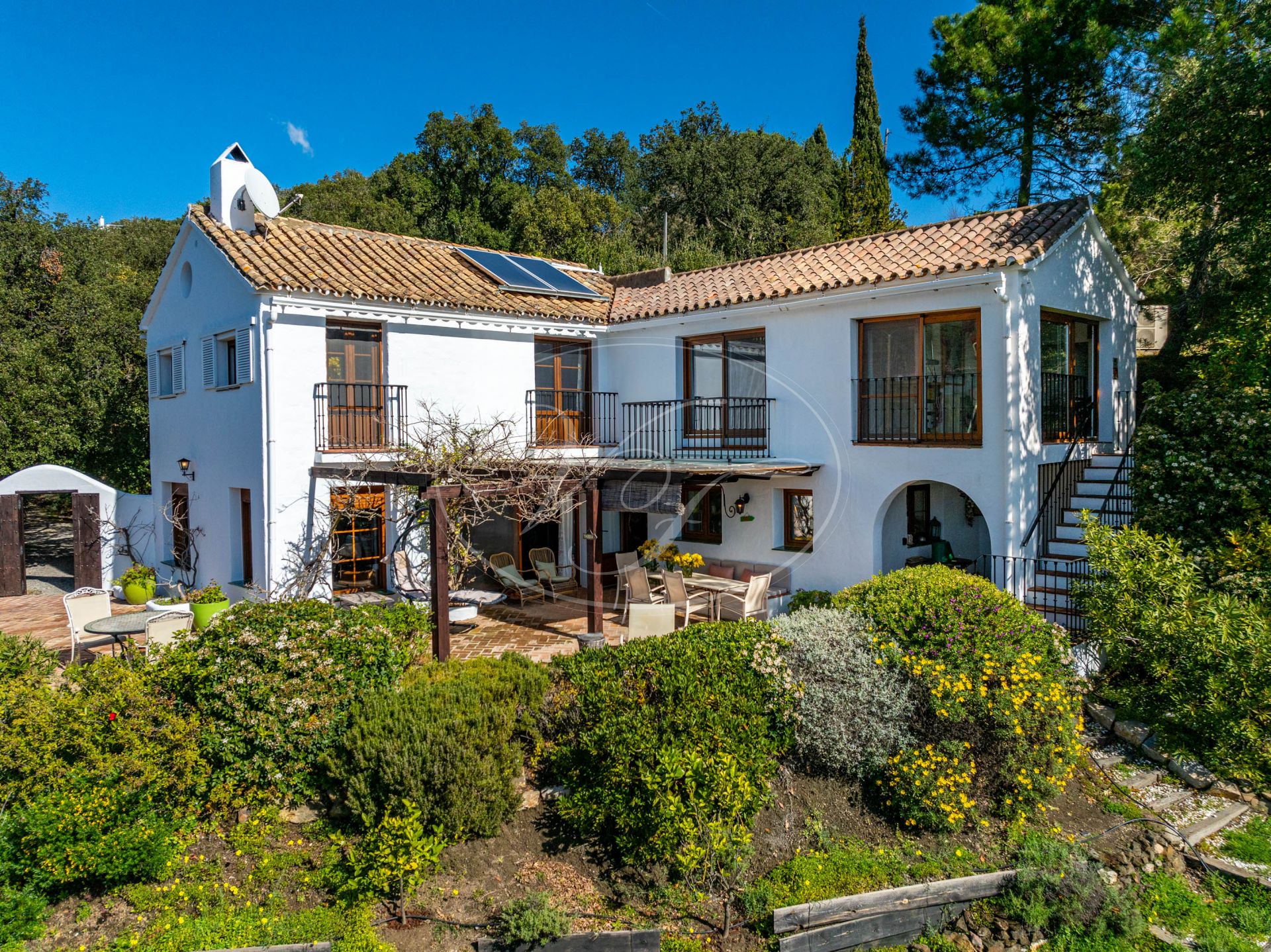 Country House for sale in Casares Montaña