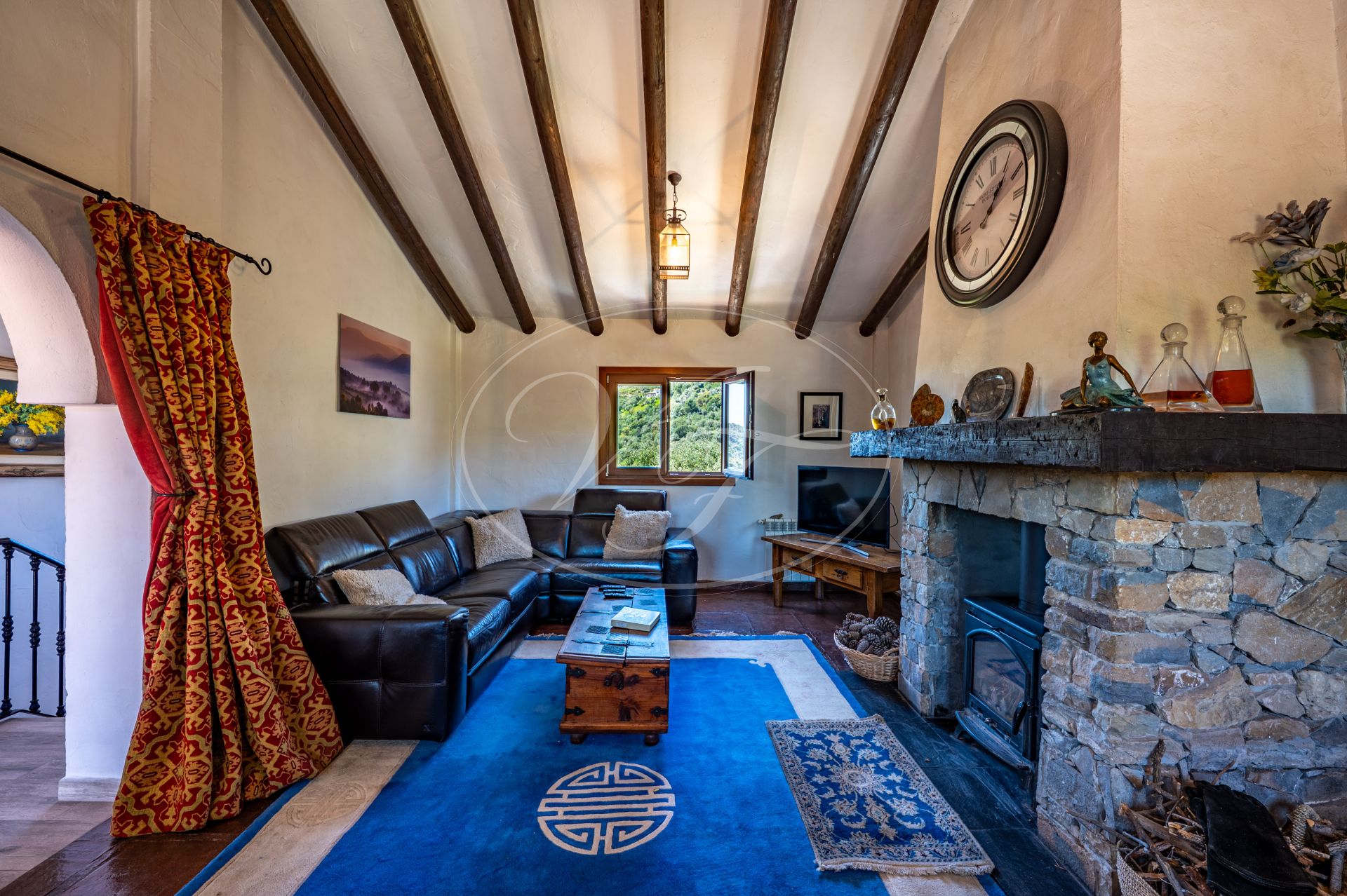 Country House for sale in Casares