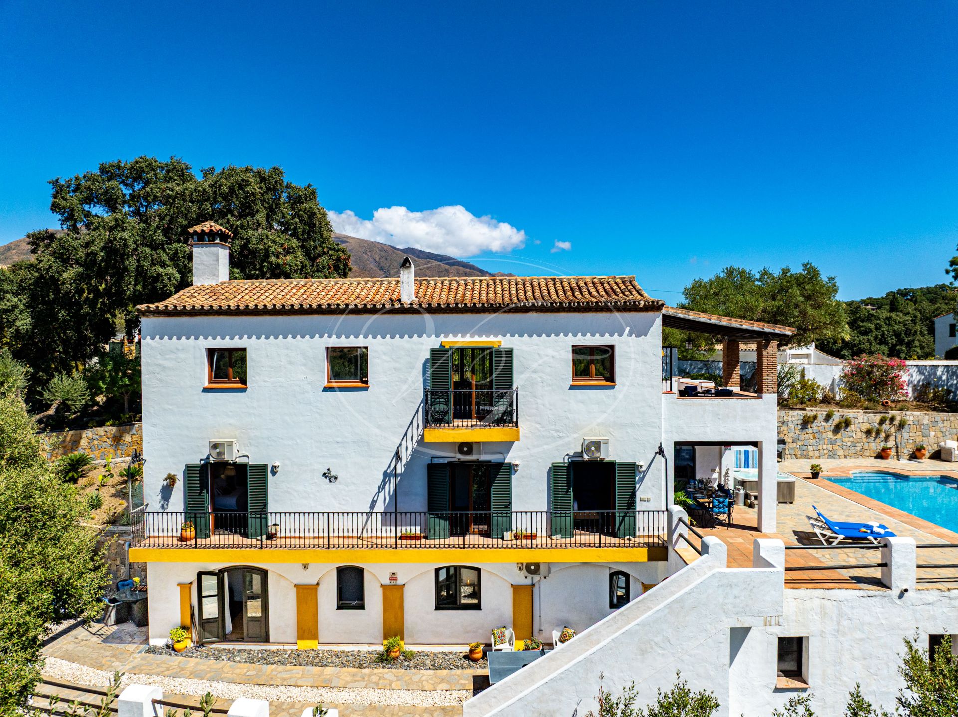 Country House for sale in Casares