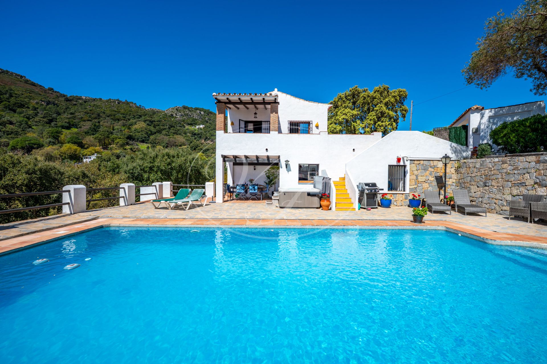 Country House for sale in Casares