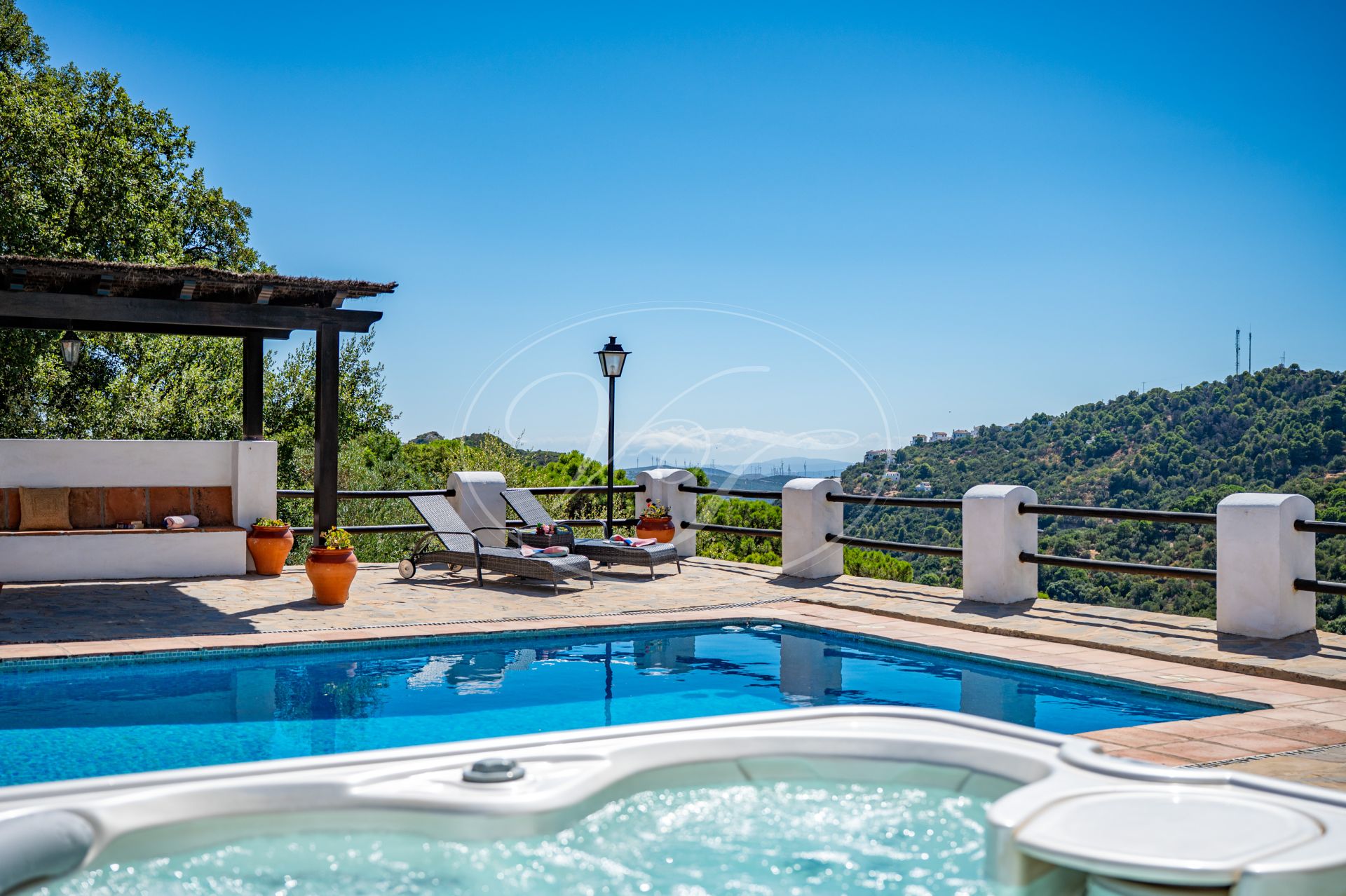 Country House for sale in Casares