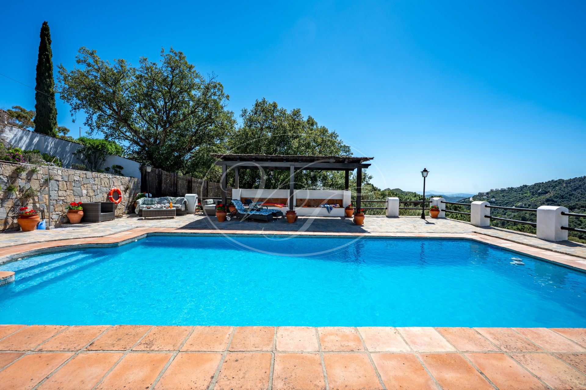 Country House for sale in Casares