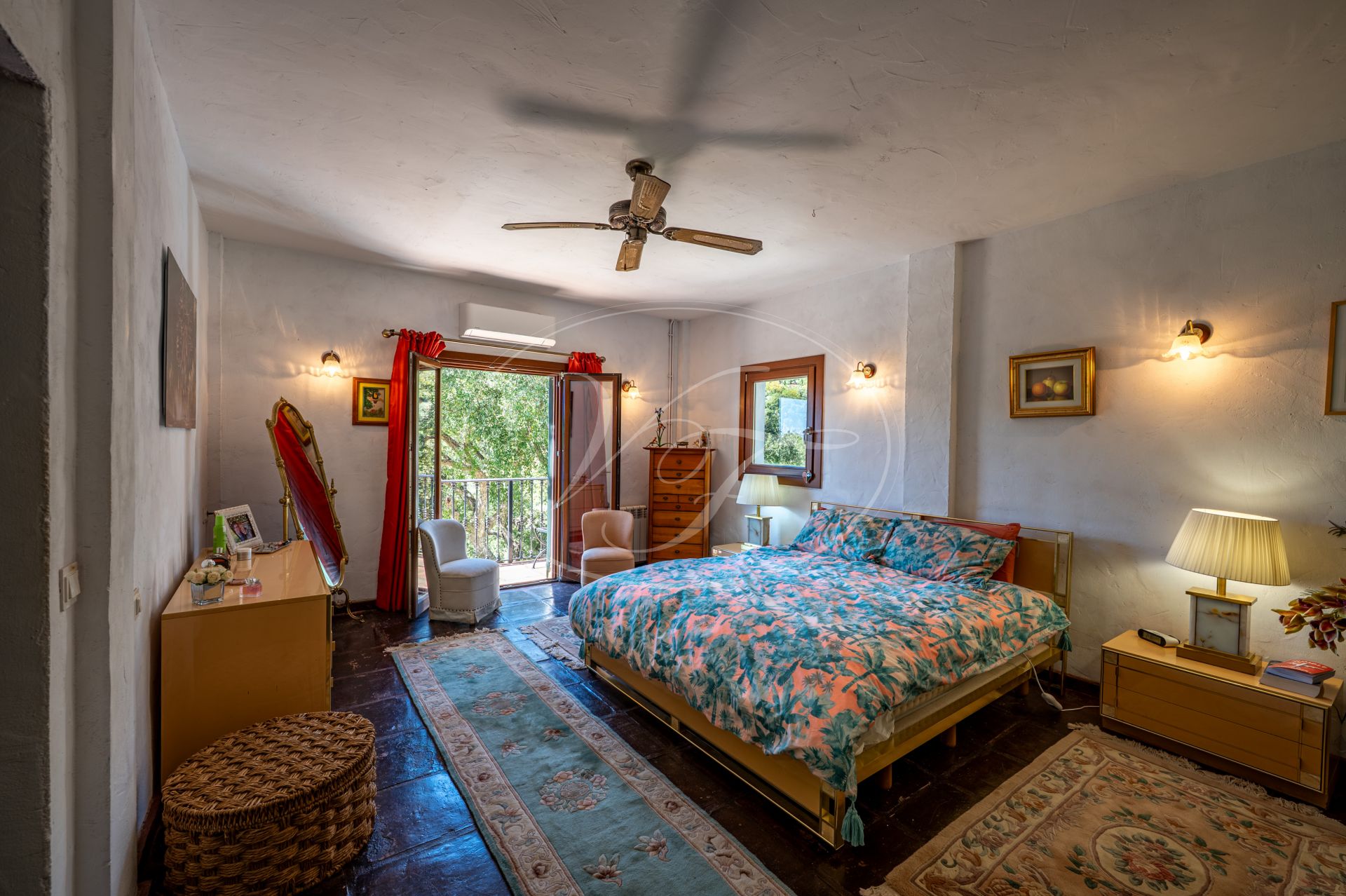 Country House for sale in Casares