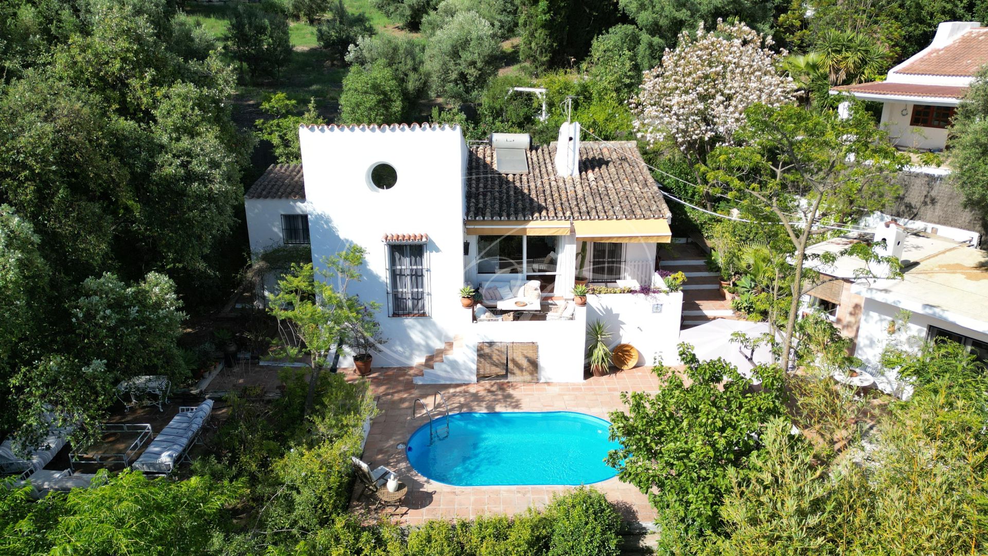 Landhaus zu verkaufen in El Padron, Estepona Ost
