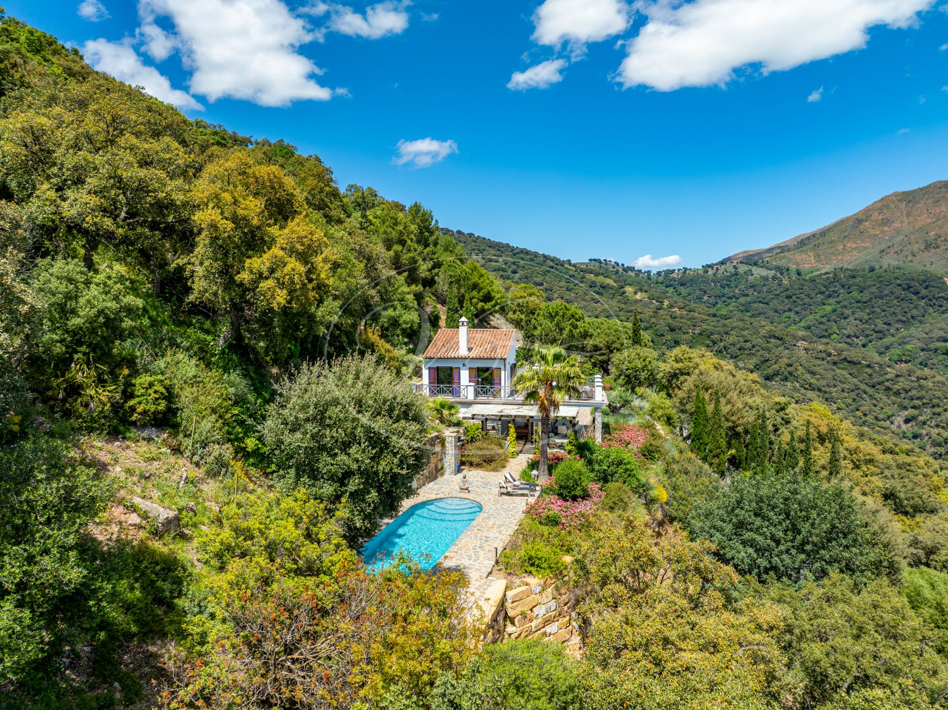Country House for sale in Casares