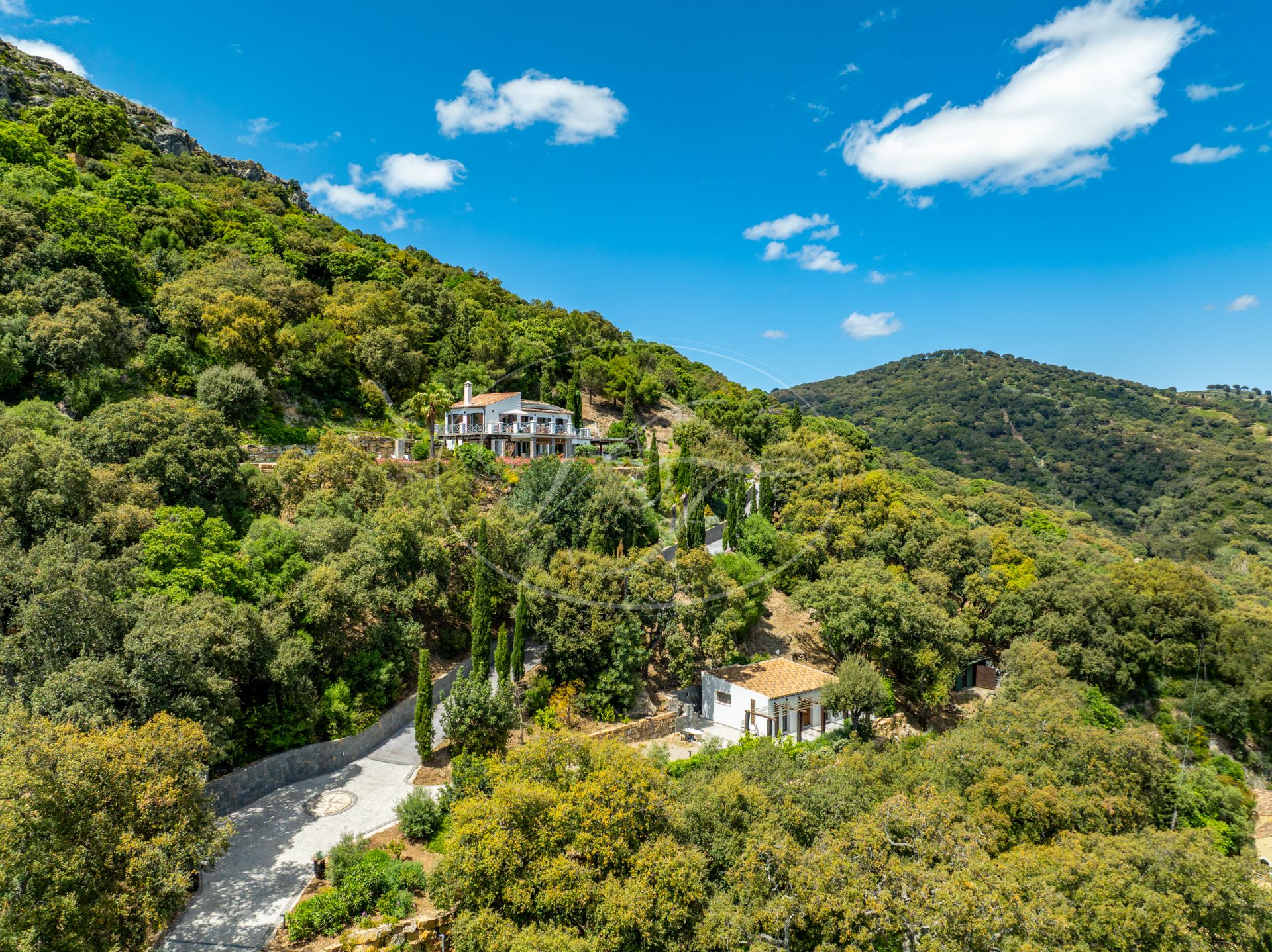 Country House for sale in Casares