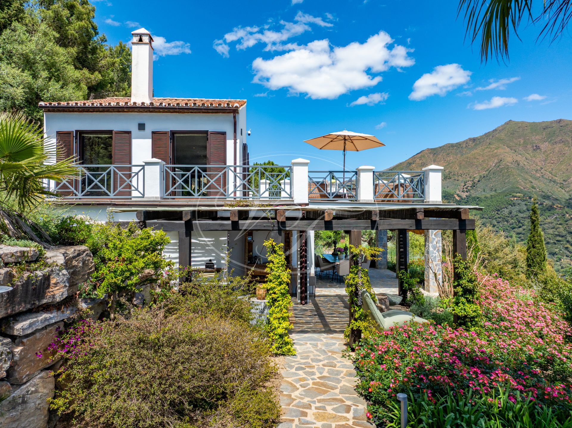Country House for sale in Casares