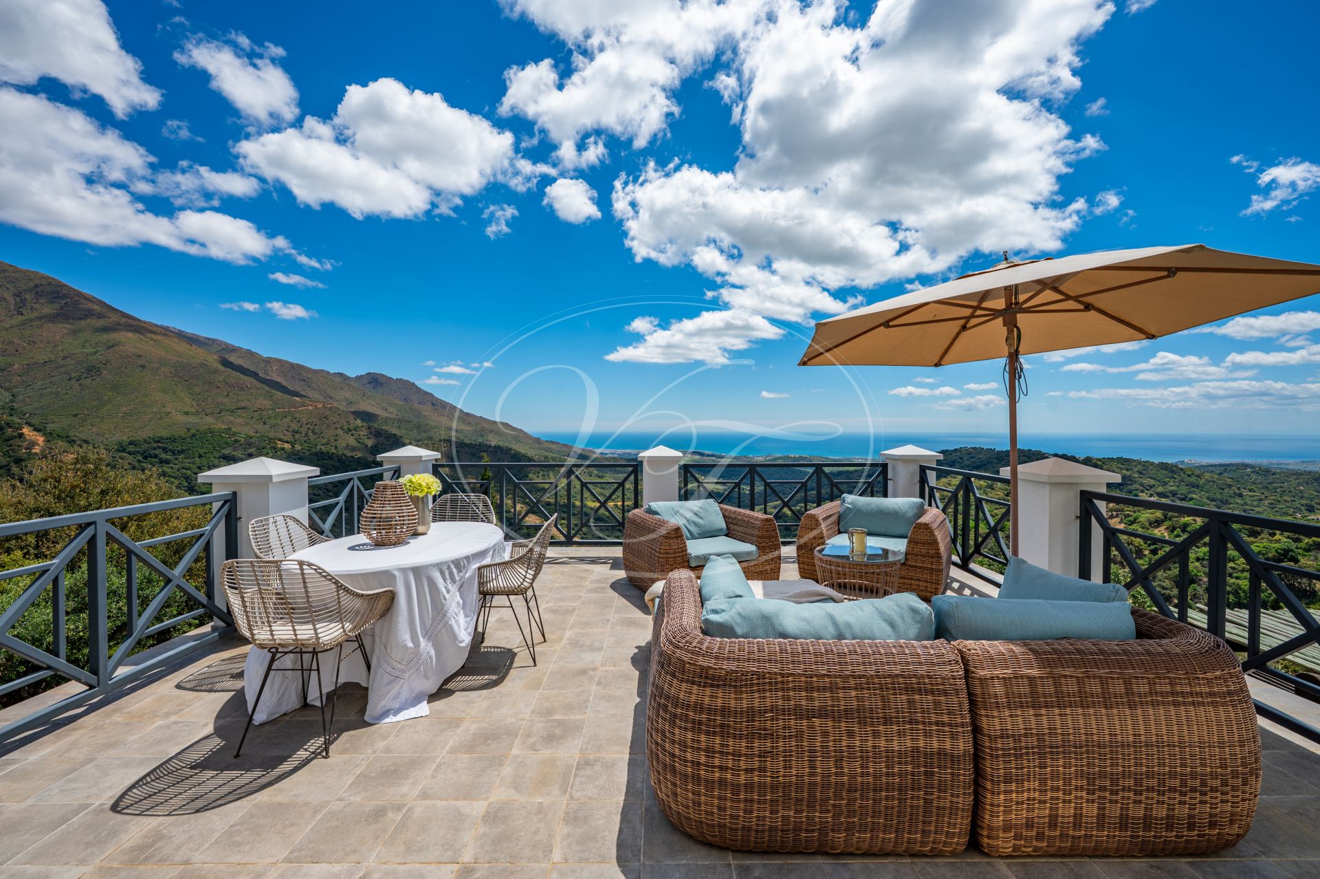 Country House for sale in Casares