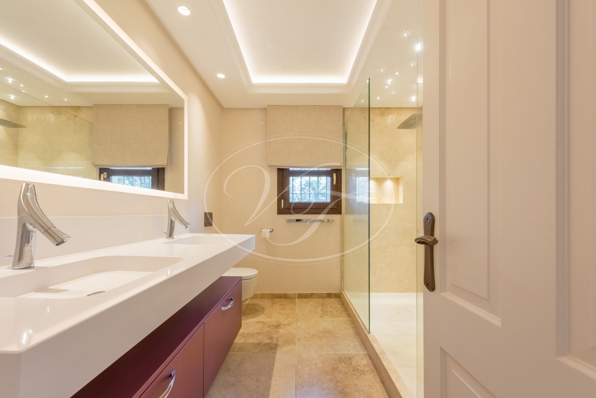 Villa en venta en New Golden Mile, Estepona Este