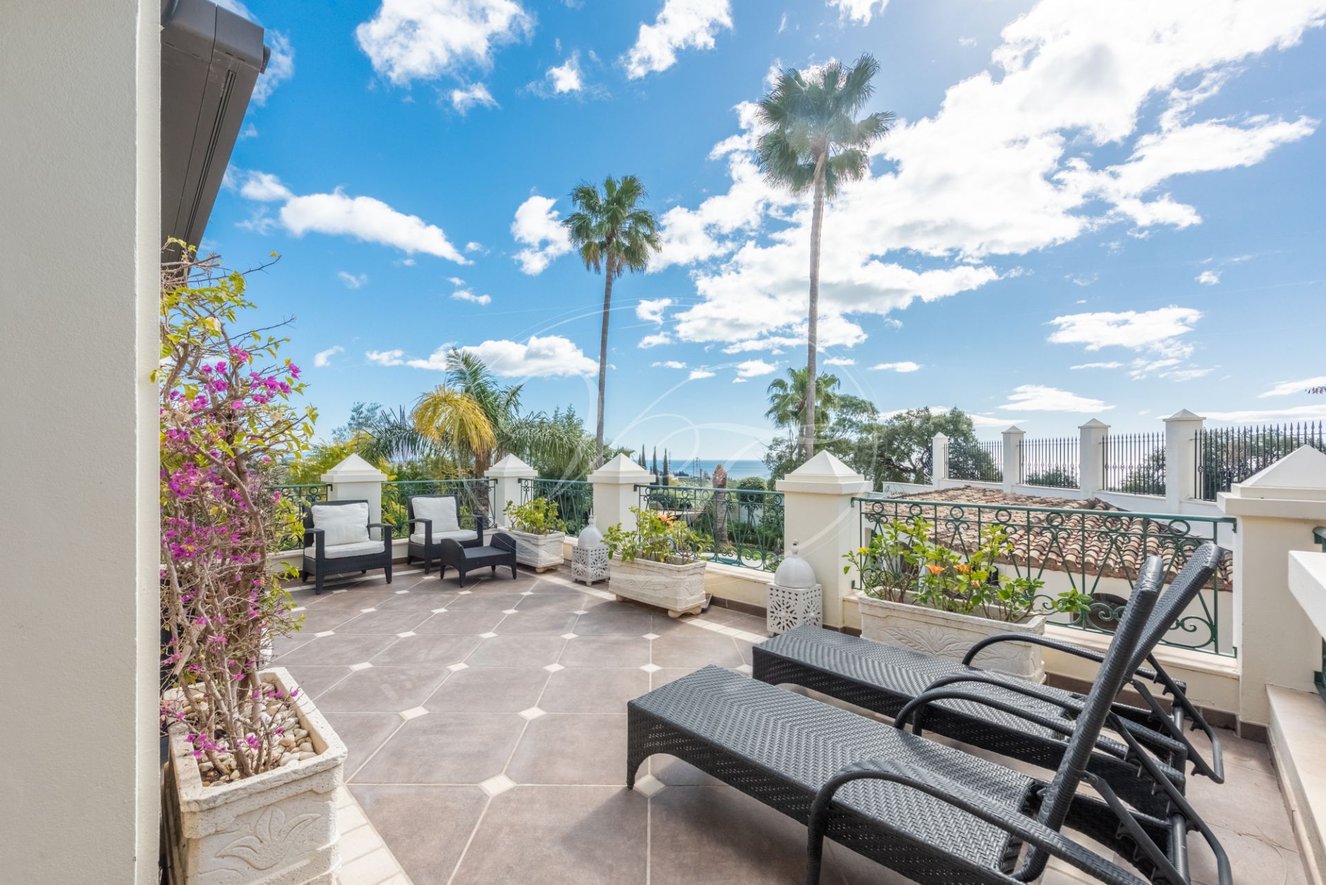 Villa en venta en New Golden Mile, Estepona Este