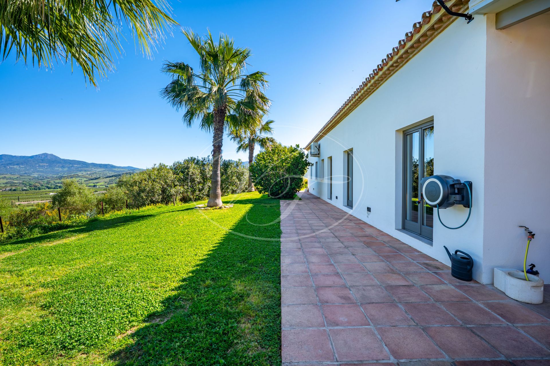 Country House for sale in Jimena de La Frontera