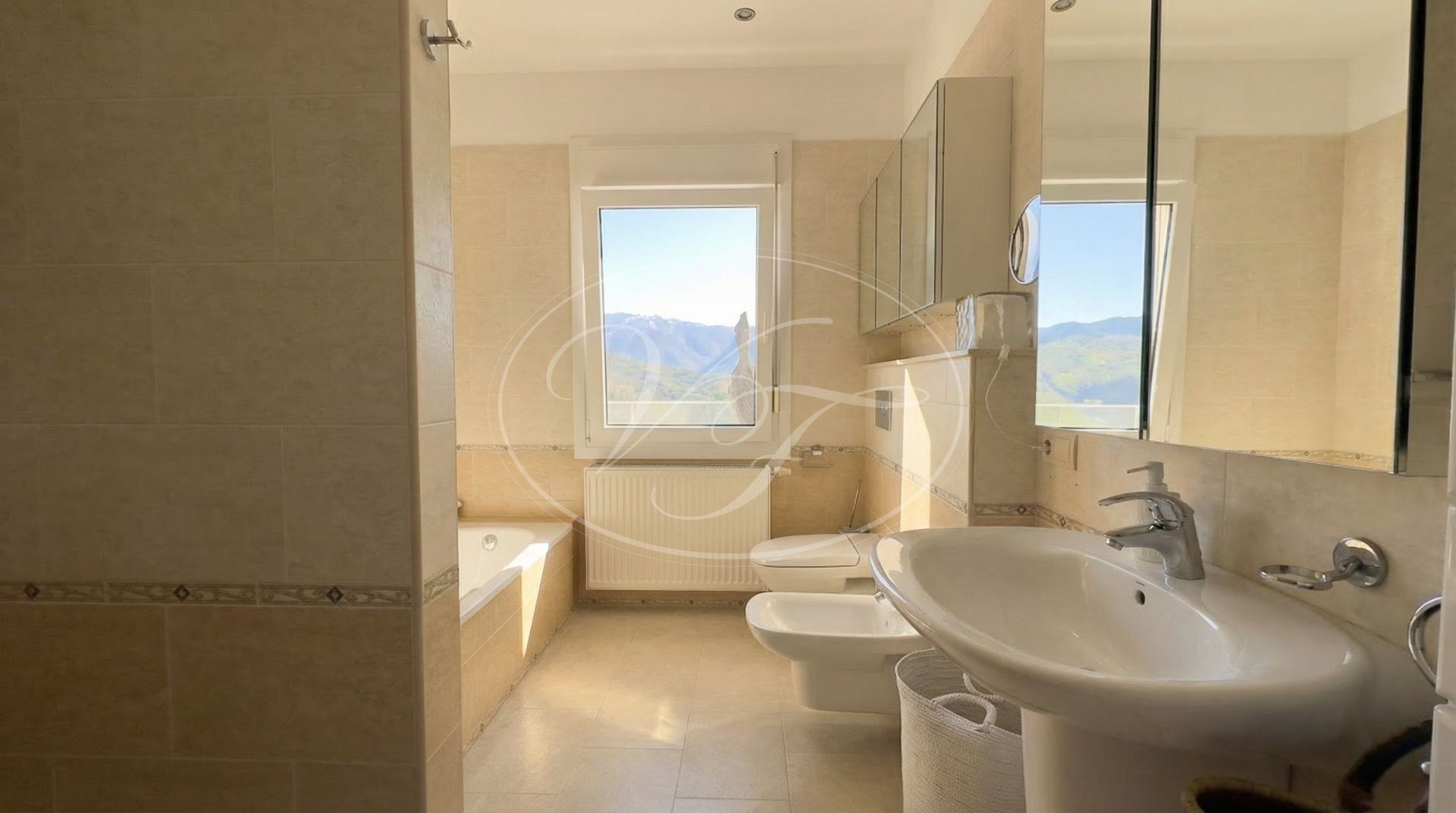 Country House for sale in Guaro