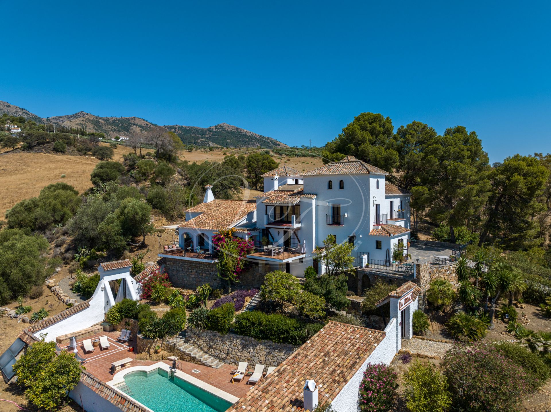 Cortijo for sale in Casarabonela