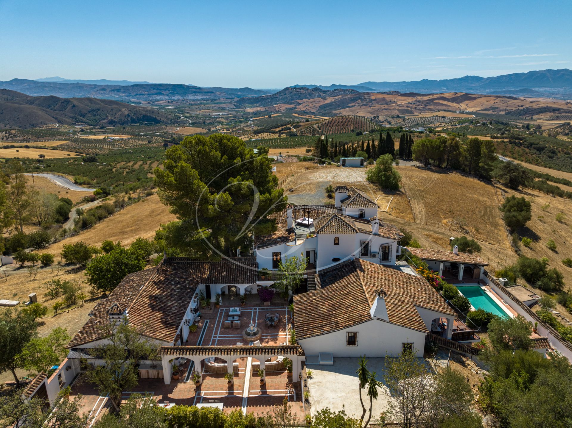 Cortijo for sale in Casarabonela