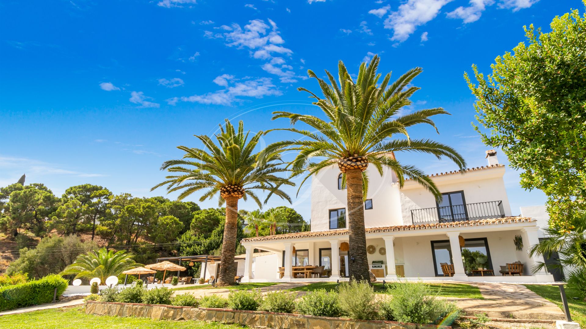 Villa en venta en Estepona