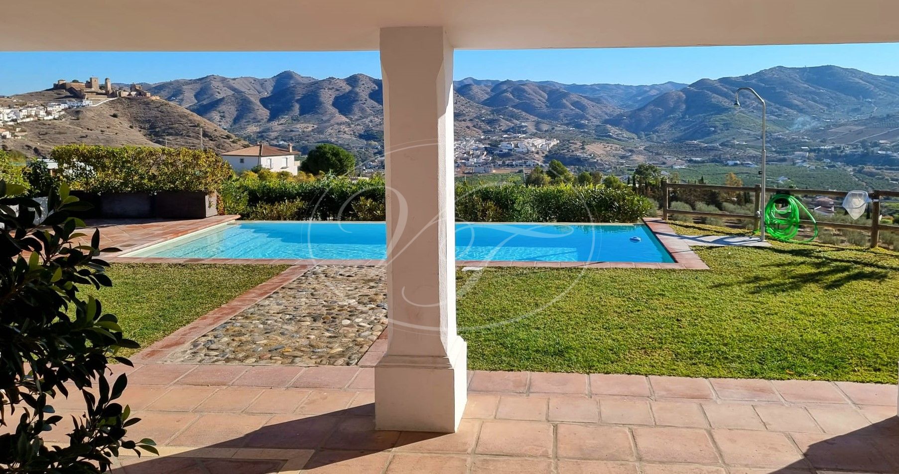 Country House for sale in Alora