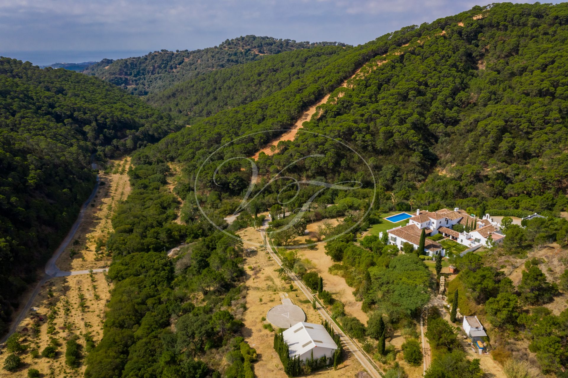 Cortijo for sale in Estepona