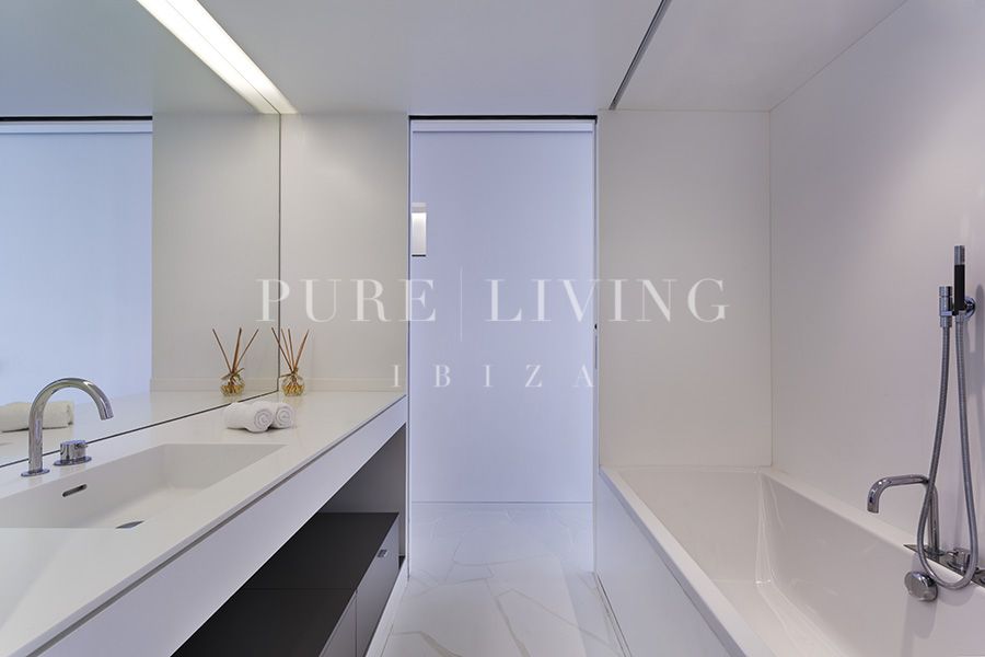 Appartement for sale in Marina Botafoch, Eivissa