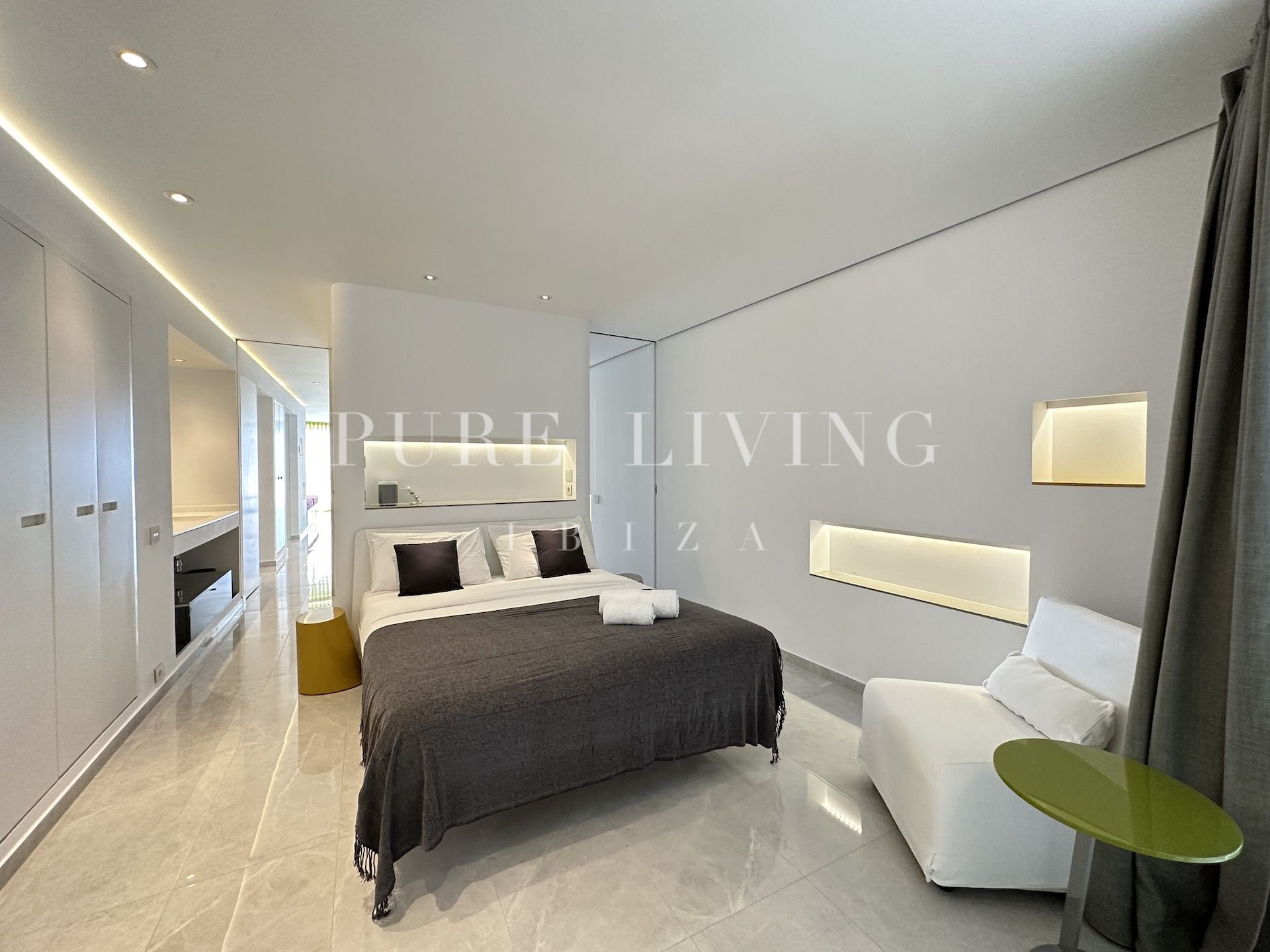 Luxe appartement in Las Boas, Marina Botafoch, Ibiza
