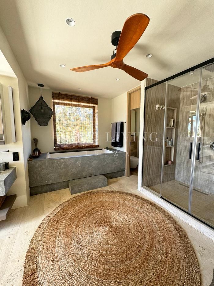 Villa for sale in Santa Eulalia del Río