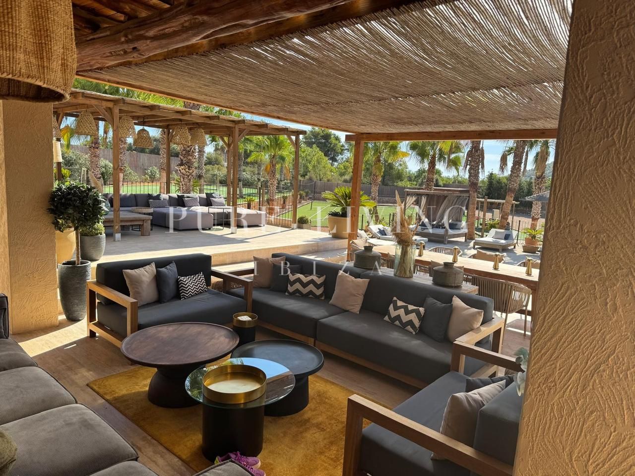 Villa for sale in Santa Eulalia del Río