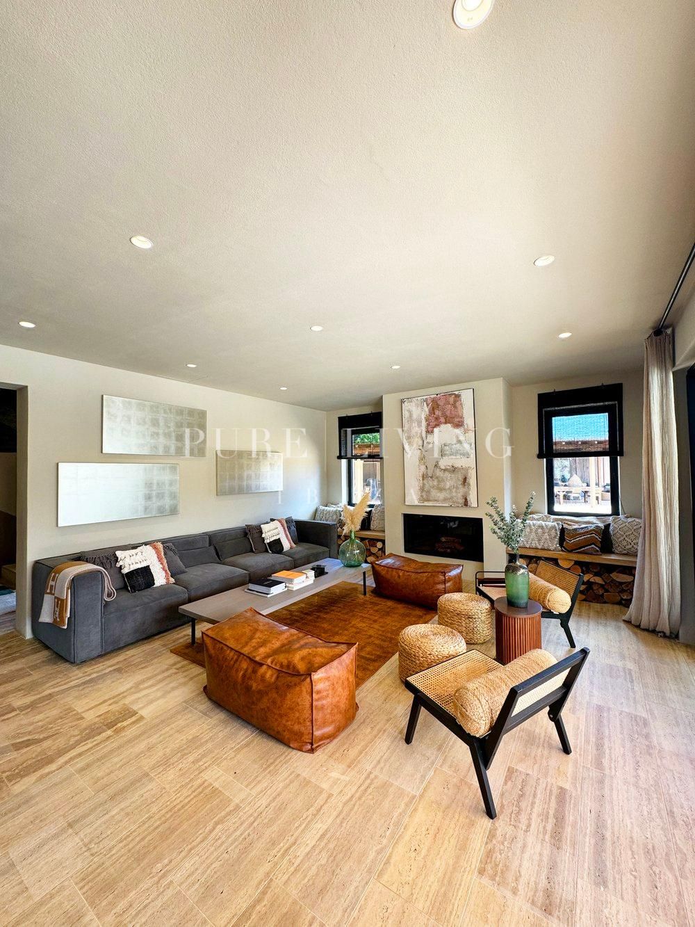 Villa for sale in Santa Eulalia del Río